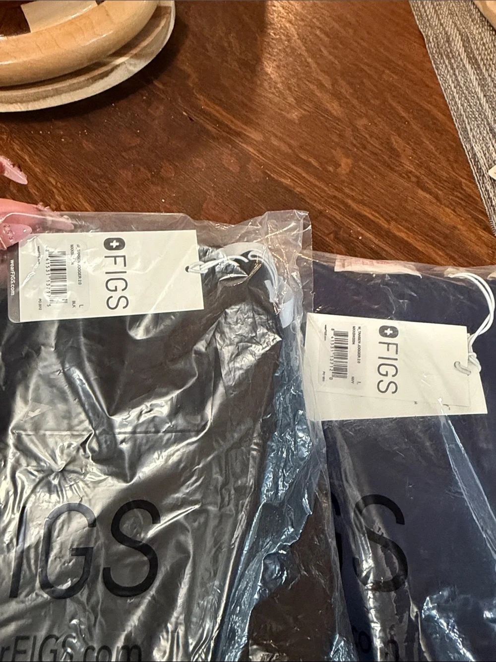 Figs Tansen joggers in Navy and Black Pack